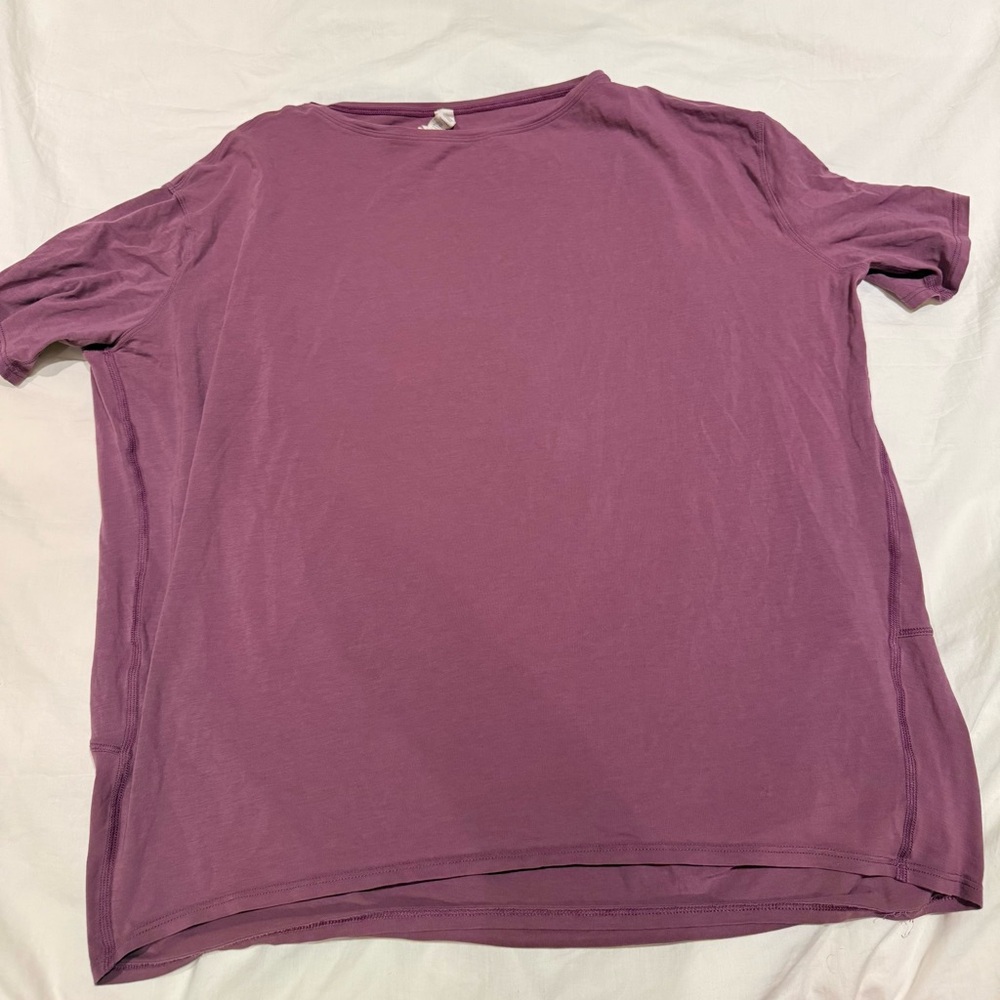 lululemon athletica Women's Short Sleeve Tee in Purple